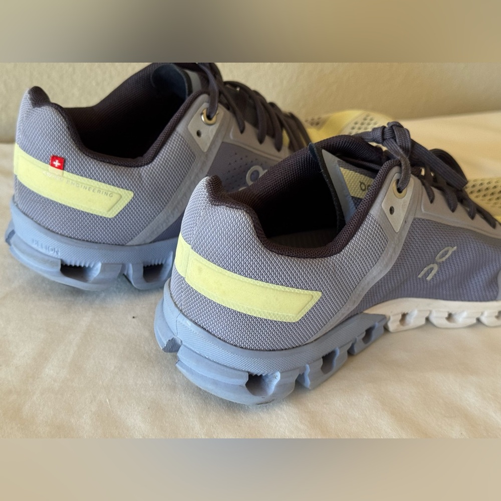 On Cloud Cloudflow Nimbus Seedling Running Walkin… - image 4